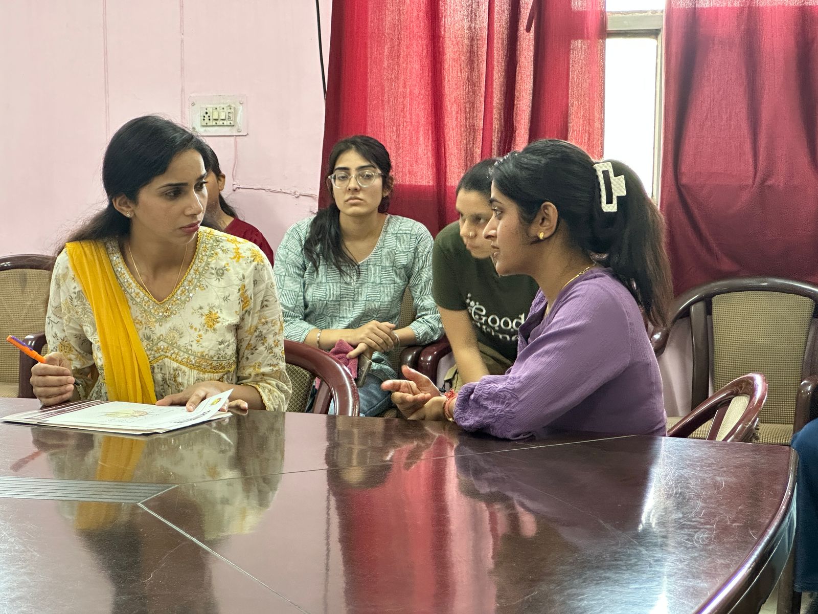 spine and orthopedic awareness camp in dav college faridabad by best spine doctor i delhi india 3